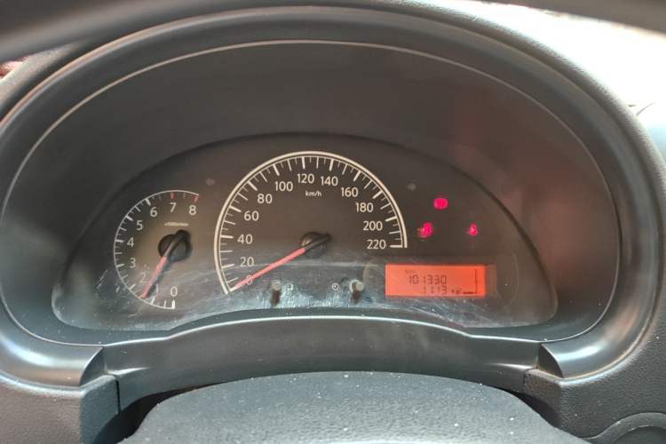 Used Nissan Sunny 2011 1.5XE Manual Comfort Edition Instrument Cluster