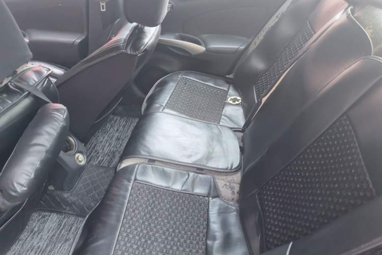 Used Nissan Sunny 2011 1.5XE CVT Comfort Edition Left Rear Seat