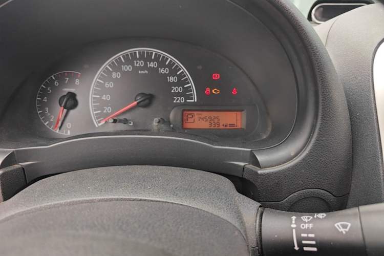 Used Nissan Sunny 2011 1.5XE CVT Comfort Edition Odometer Close Up