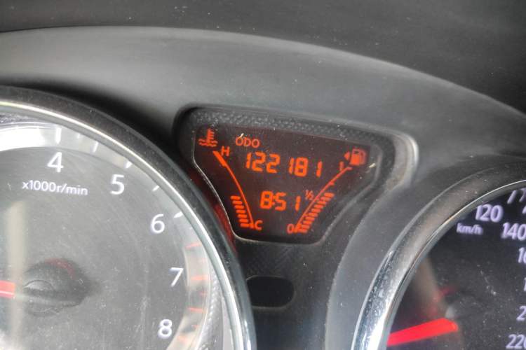 Used Nissan Sunny 2011 1.5XL Manual Deluxe Edition Odometer Close Up