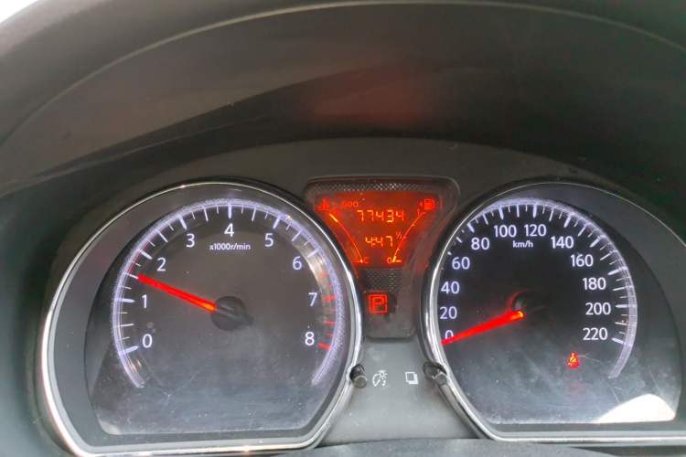Used Nissan Sunny 2011 1.5XE CVT Comfort Edition Odometer Close Up