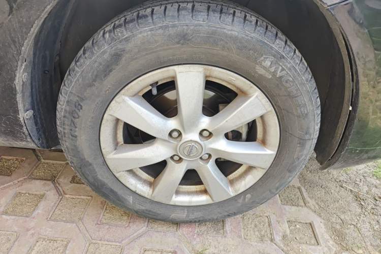 Used Nissan Sunny 2011 1.5XL CVT Luxury Edition Right Front Wheel Hub