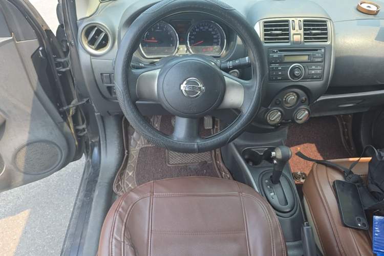 Used Nissan Sunny 2011 1.5XL CVT Luxury Edition Steering Wheel