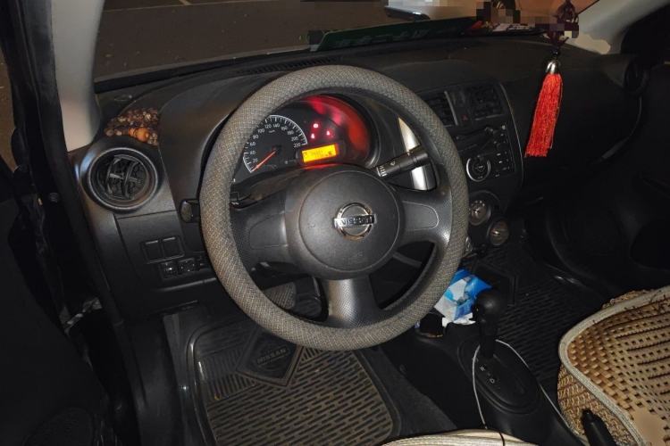 Used Nissan Sunny 2011 1.5XE CVT Comfort Edition Steering Wheel