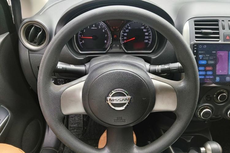 Used Nissan Sunny 2011 1.5XL CVT Luxury Edition Steering Wheel