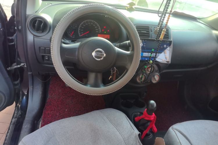 Used Nissan Sunny 2011 1.5XE Manual Comfort Edition Steering Wheel