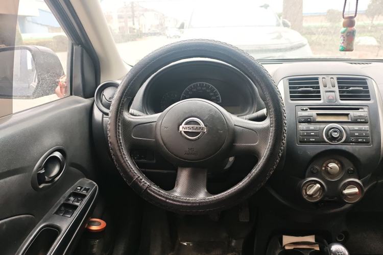 Used Nissan Sunny 2011 1.5XE Manual Comfort Edition Steering Wheel