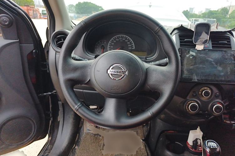 Used Nissan Sunny 2011 1.5XE Manual Comfort Edition Steering Wheel