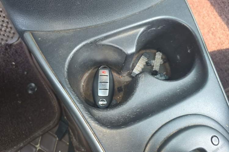 Used Nissan Sunny 2011 1.5XL CVT Luxury Edition Vehicle Key