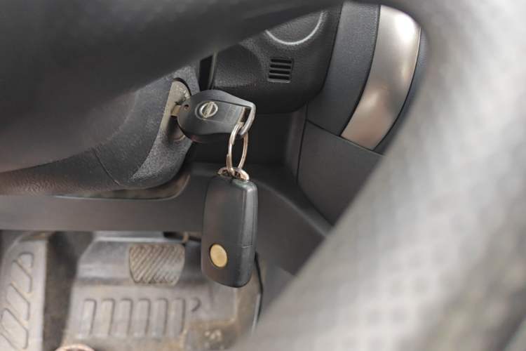 Used Nissan Sunny 2011 1.5XE CVT Comfort Edition Vehicle Key