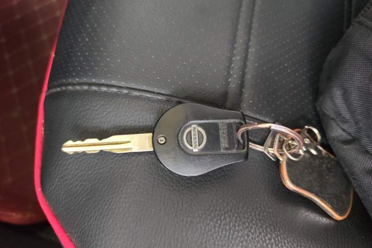 Used Nissan Sunny 2011 1.5XE CVT Comfort Edition Vehicle Key