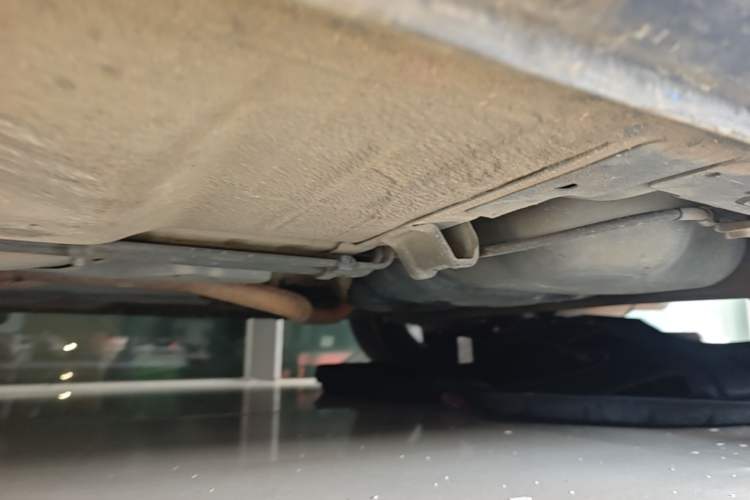 Used Nissan Sunny 2011 1.5XE CVT Comfort Edition Chassis Rear Left