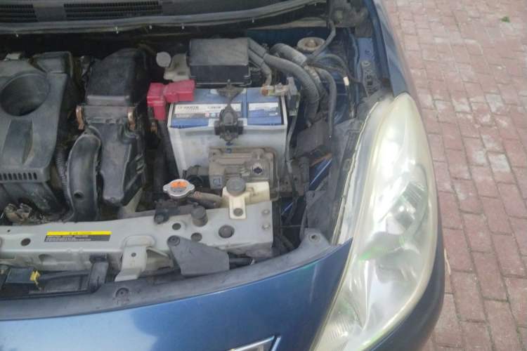Used Nissan Sunny 2011 1.5XL CVT Luxury Edition Engine Bay Left