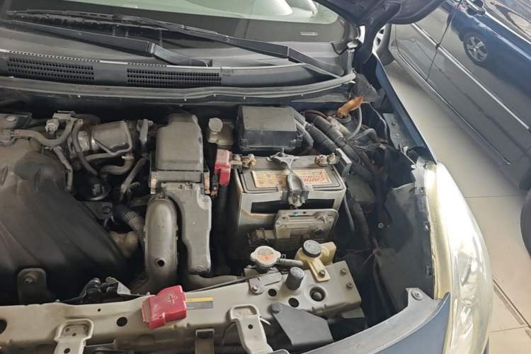 Used Nissan Sunny 2011 1.5XE CVT Comfort Edition Engine Bay Left
