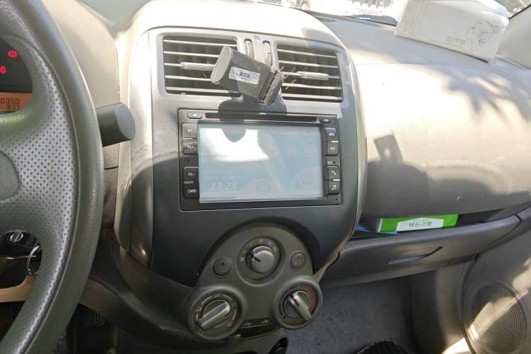 Used Nissan Sunny 2011 1.5XE Manual Comfort Edition Audio And AC Panel