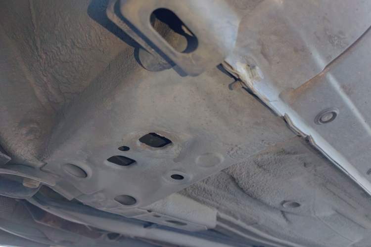 Used Nissan Sunny 2011 1.5XE Manual Comfort Edition Chassis Front Left
