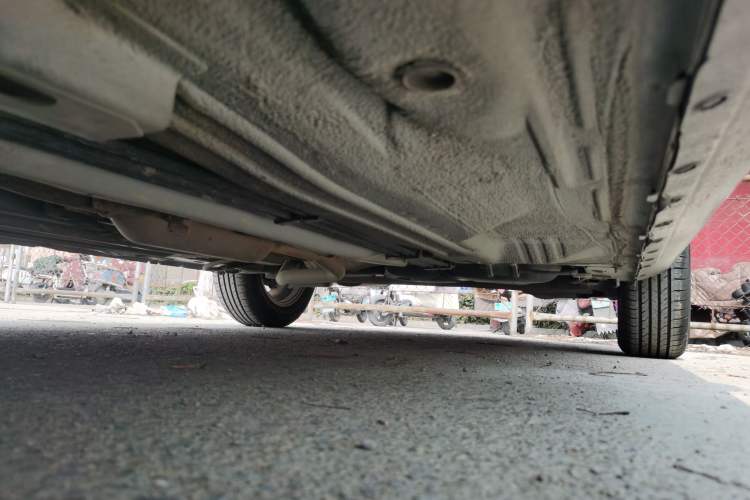 Used Nissan Sunny 2011 1.5XE Manual Comfort Edition Chassis Front Left