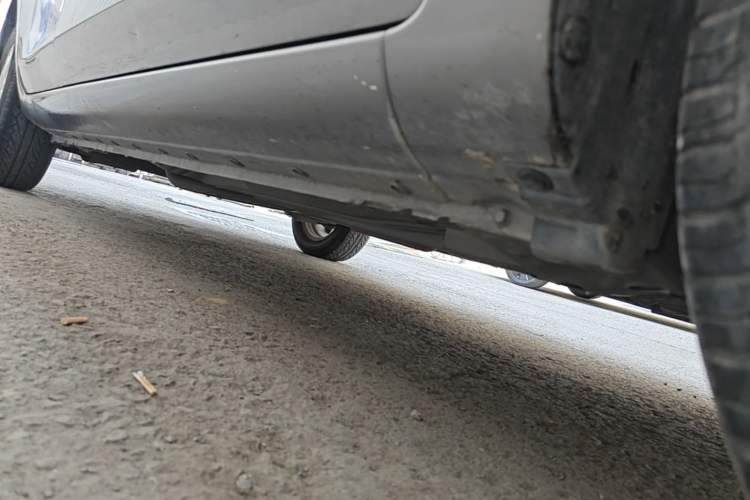 Used Nissan Sunny 2011 1.5XE Manual Comfort Edition Chassis Front Right