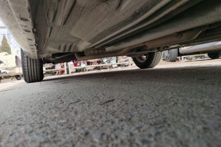 Used Nissan Sunny 2011 1.5XE Manual Comfort Edition Chassis Front Right