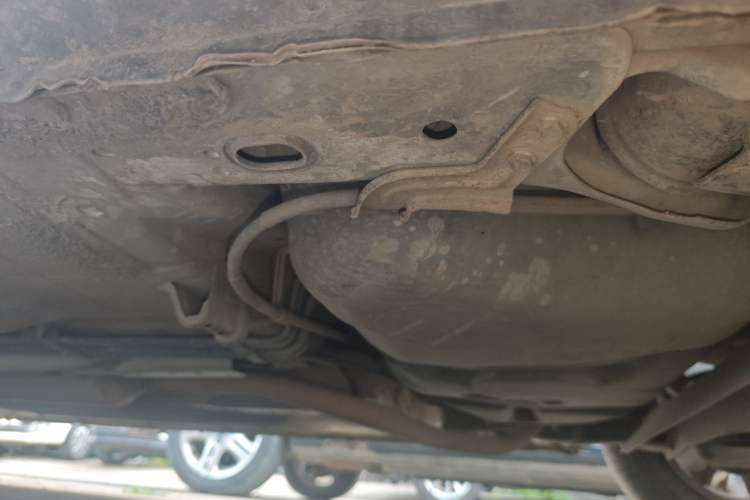 Used Nissan Sunny 2011 1.5XE Manual Comfort Edition Chassis Rear Left