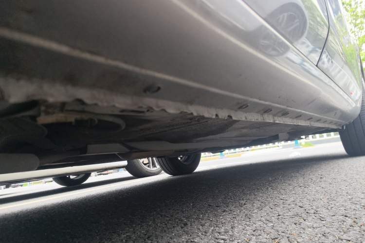 Used Nissan Sunny 2011 1.5XE Manual Comfort Edition Chassis Rear Right