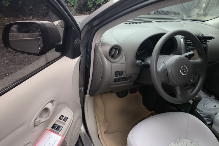 Used Nissan Sunny 2011 1.5XE CVT Comfort Edition Driver Seat