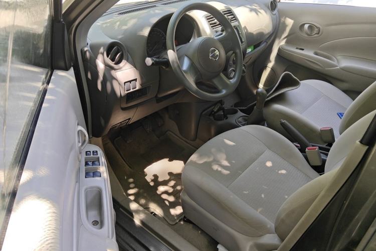 Used Nissan Sunny 2011 1.5XE Manual Comfort Edition Driver Seat