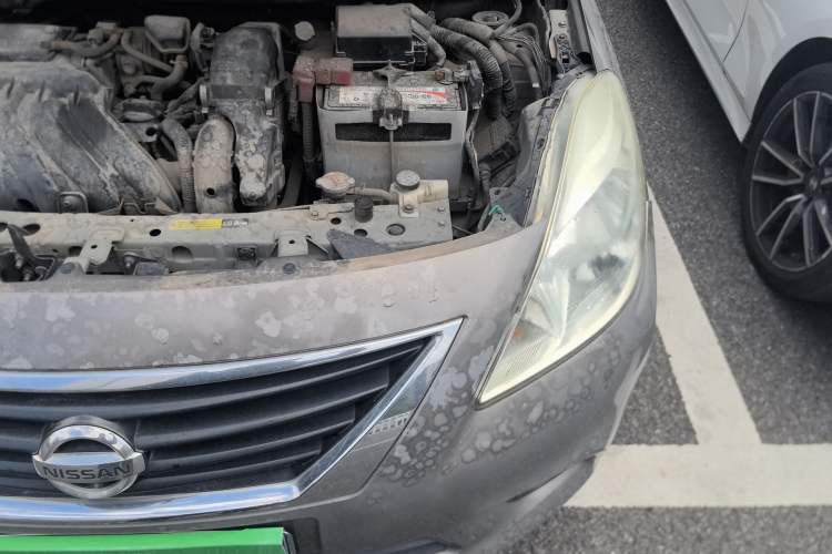 Used Nissan Sunny 2011 1.5XE Manual Comfort Edition Engine Bay Left