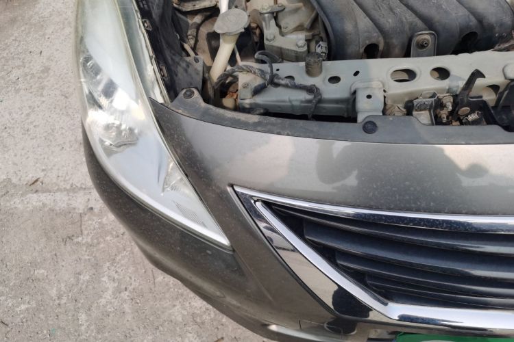 Used Nissan Sunny 2011 1.5XE Manual Comfort Edition Engine Bay Right