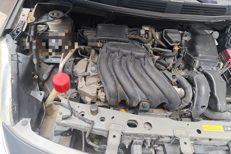 Used Nissan Sunny 2011 1.5XE Manual Comfort Edition Engine Bay Right