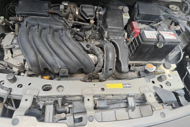 Used Nissan Sunny 2011 1.5XE Manual Comfort Edition Engine Bay