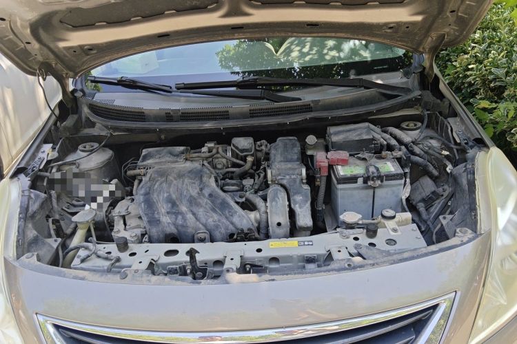 Used Nissan Sunny 2011 1.5XE Manual Comfort Edition Engine Bay