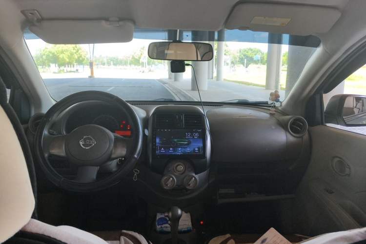 Used Nissan Sunny 2011 1.5XE CVT Comfort Edition Headliner