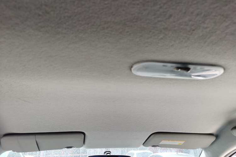 Used Nissan Sunny 2011 1.5XE Manual Comfort Edition Headliner