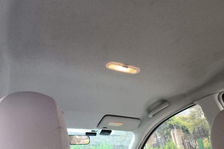 Used Nissan Sunny 2011 1.5XE CVT Comfort Edition Headliner