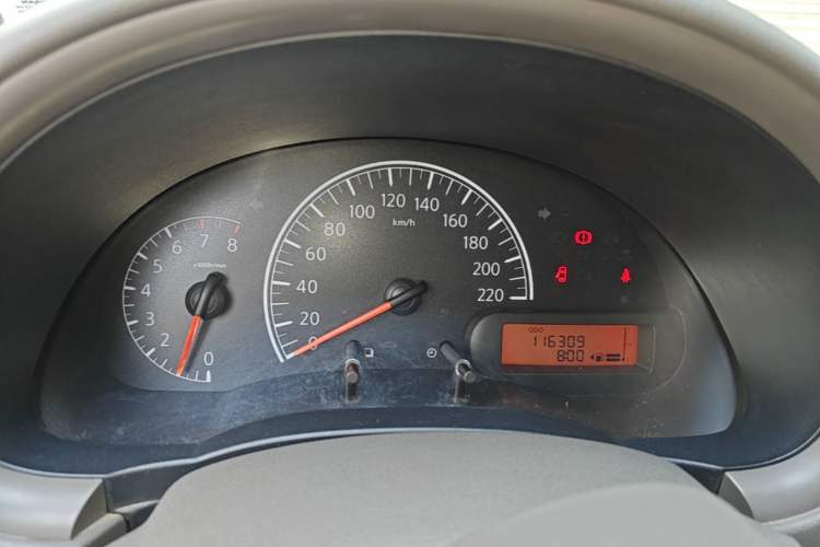 Used Nissan Sunny 2011 1.5XE Manual Comfort Edition Instrument Cluster