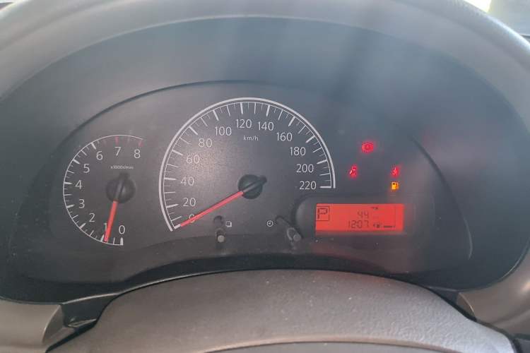 Used Nissan Sunny 2011 1.5XE CVT Comfort Edition Instrument Cluster