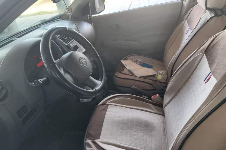 Used Nissan Sunny 2011 1.5XE CVT Comfort Edition Left Front Seat