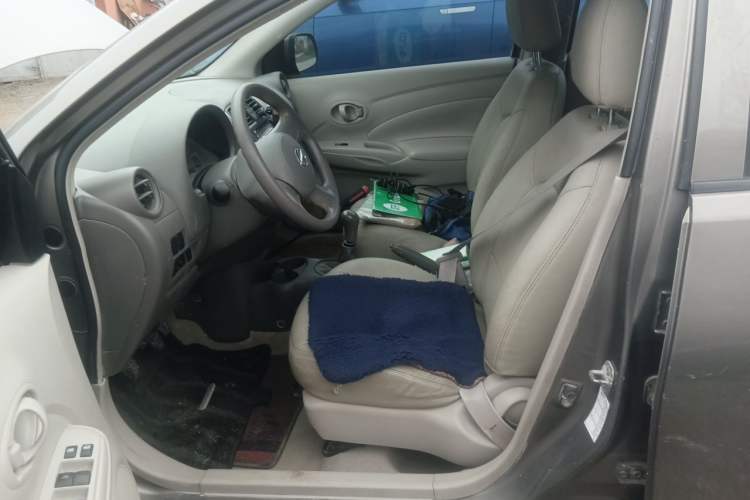 Used Nissan Sunny 2011 1.5XE Manual Comfort Edition Left Front Seat