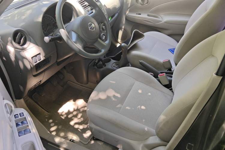 Used Nissan Sunny 2011 1.5XE Manual Comfort Edition Left Front Seat