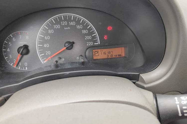 Used Nissan Sunny 2011 1.5XE CVT Comfort Edition Odometer Close Up