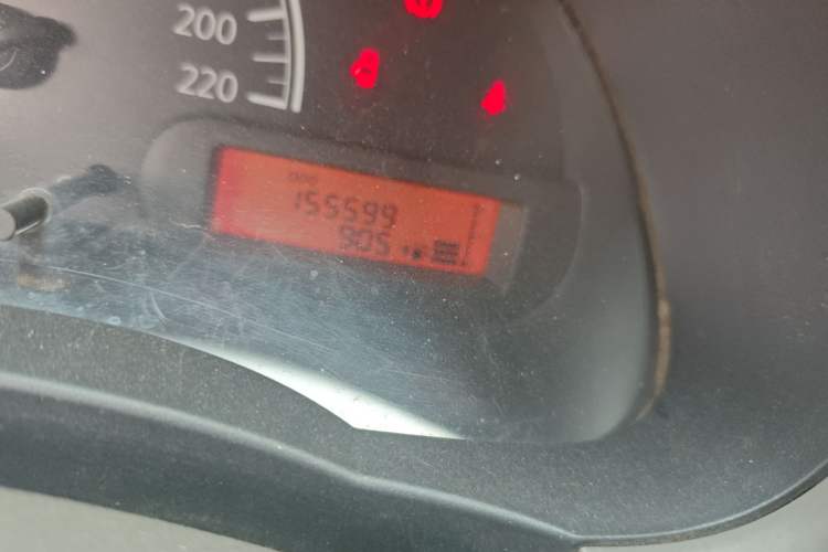 Used Nissan Sunny 2011 1.5XE Manual Comfort Edition Odometer Close Up
