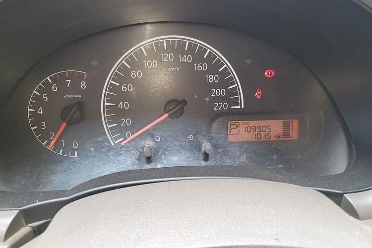 Used Nissan Sunny 2011 1.5XE CVT Comfort Edition Odometer Close Up