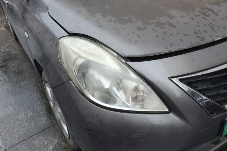 Used Nissan Sunny 2011 1.5XE Manual Comfort Edition Right Front Headlight