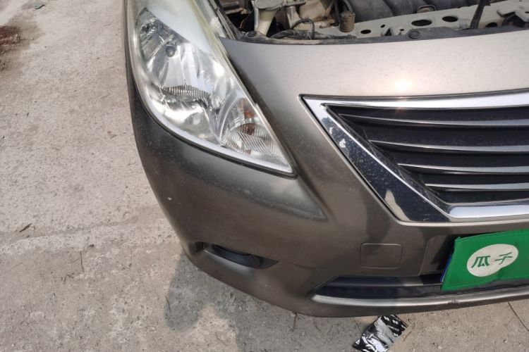 Used Nissan Sunny 2011 1.5XE Manual Comfort Edition Right Front Headlight