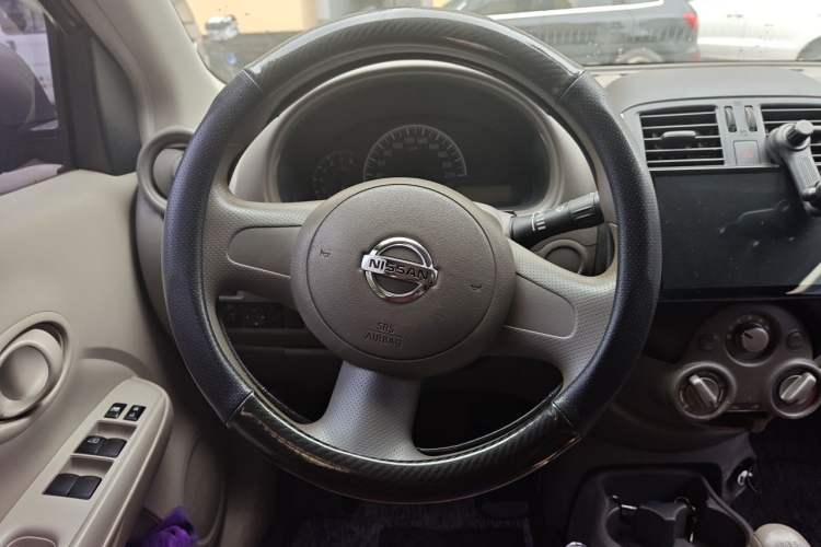Used Nissan Sunny 2011 1.5XE Manual Comfort Edition Steering Wheel
