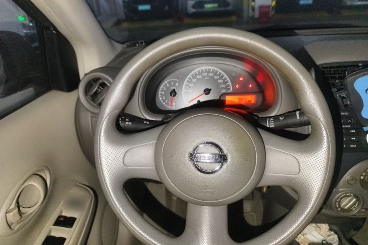 Used Nissan Sunny 2011 1.5XE Manual Comfort Edition Steering Wheel