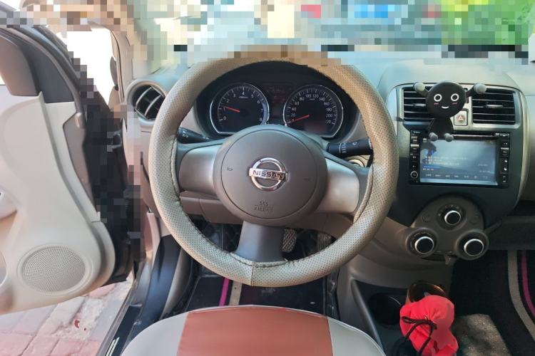 Used Nissan Sunny 2011 1.5XL CVT Luxury Edition Steering Wheel