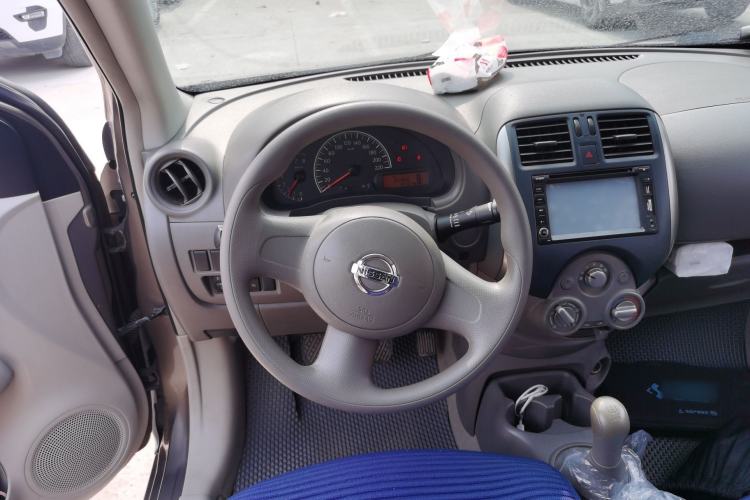 Used Nissan Sunny 2011 1.5XE Manual Comfort Edition Steering Wheel
