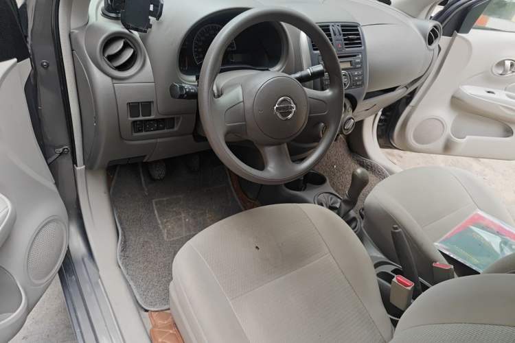 Used Nissan Sunny 2011 1.5XE Manual Comfort Edition Steering Wheel